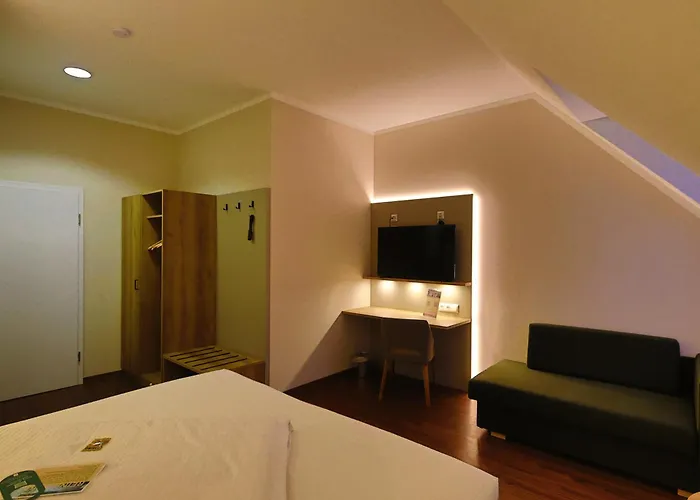 Weinhotel Wasem 호텔 인겔하임암라인