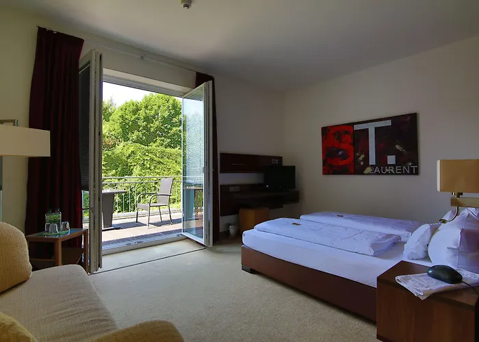 מלון Weinhotel Wasem 3*