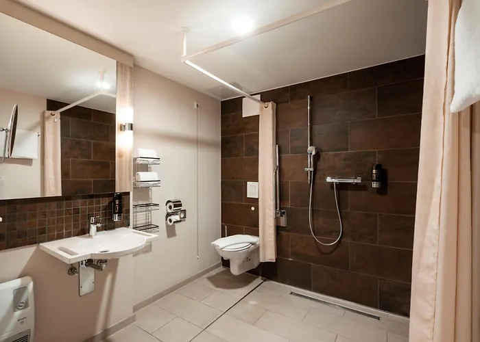 מלון Weinhotel Wasem 3*